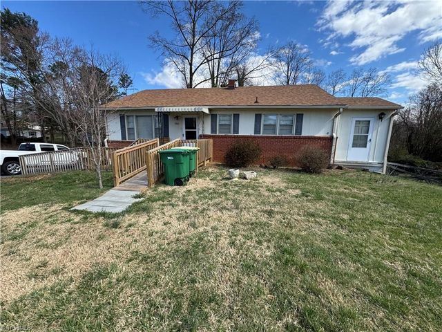 1845 Old Hollow Road, Walkertown, NC 27051