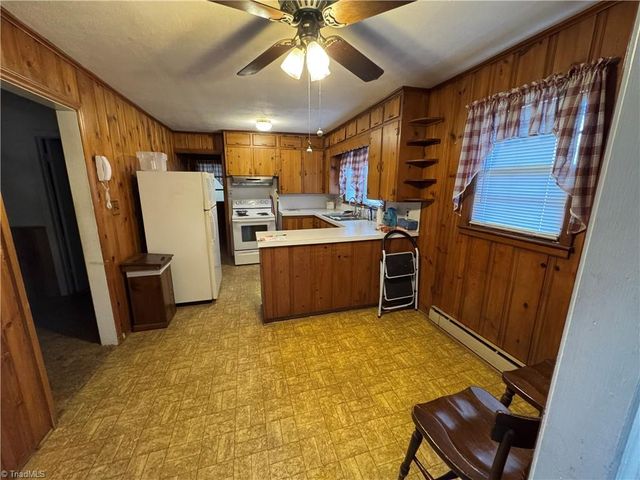 1845 Old Hollow Road, Walkertown, NC 27051