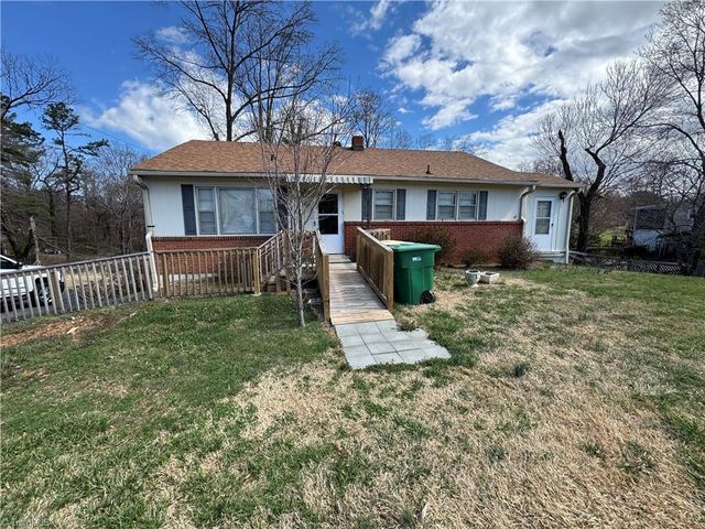1845 Old Hollow Road, Walkertown, NC 27051