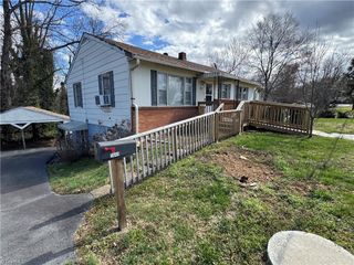 1845 Old Hollow Road, Walkertown, NC 27051