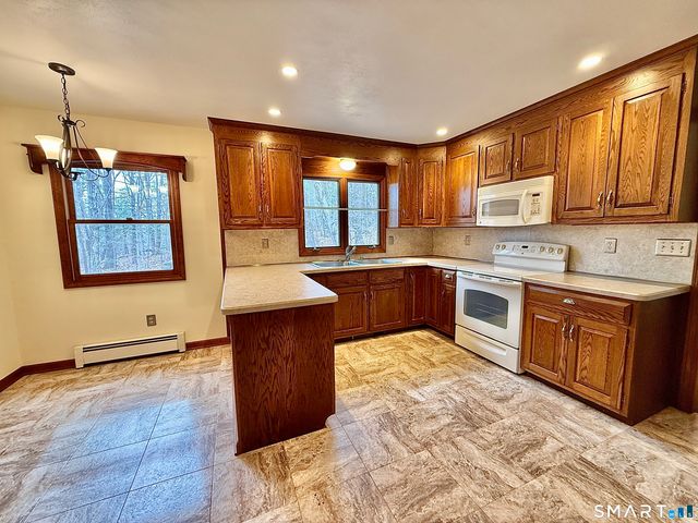 123 Cross Brook Road, Woodbury, CT 06798