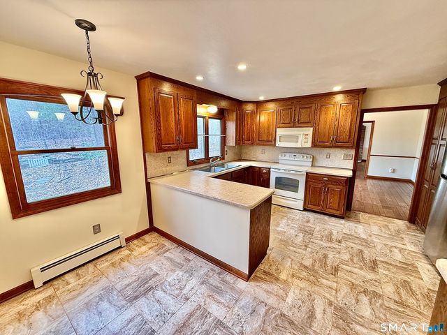 123 Cross Brook Road, Woodbury, CT 06798