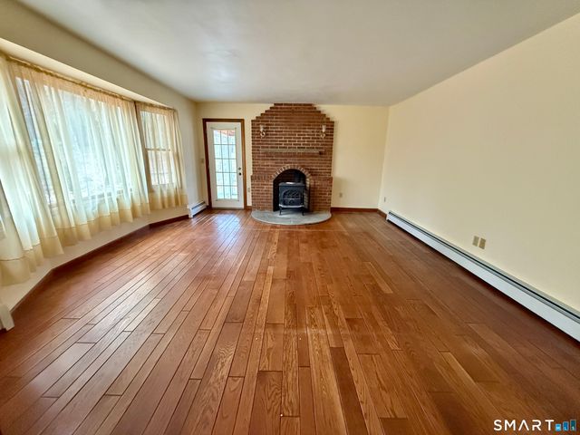 123 Cross Brook Road, Woodbury, CT 06798