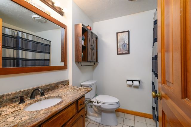 12 Hickory Rd, Millville, MA 01529