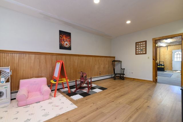 12 Hickory Rd, Millville, MA 01529