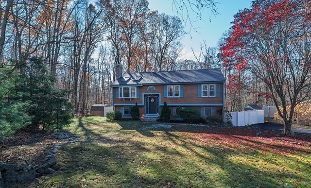 12 Hickory Rd, Millville, MA 01529