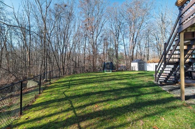 12 Hickory Rd, Millville, MA 01529