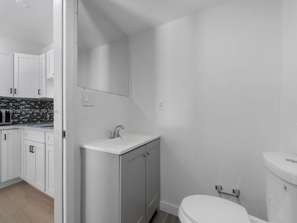 Image 39 of property listing at 252 E 36th St, Hialeah, FL 33013