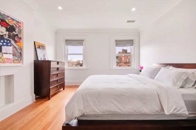 321 Commonwealth Ave 40, Boston, MA 02115