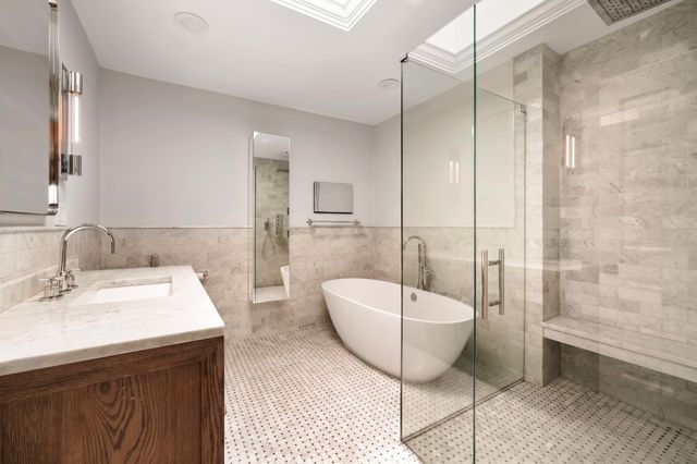 321 Commonwealth Ave 40, Boston, MA 02115
