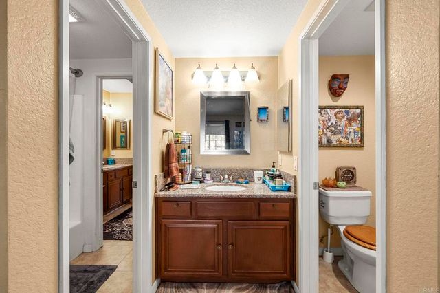1050 La Tortuga Drive 40, Vista, CA 92081