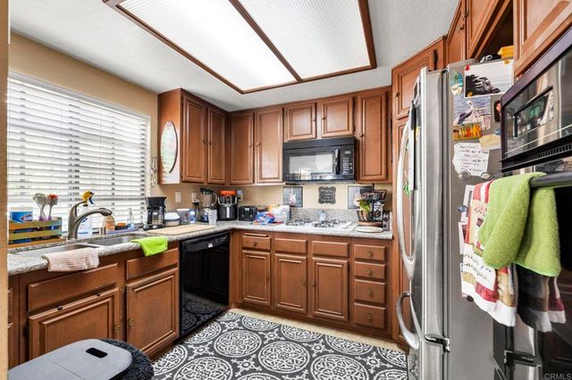 1050 La Tortuga Drive 40, Vista, CA 92081