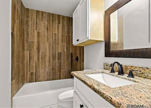 3335 Hollywood St, Baton Rouge, LA 70805