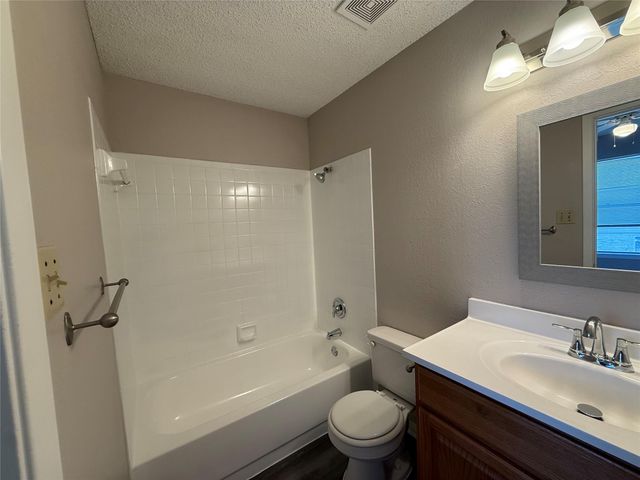 12312 Abney DR B, Austin, TX 78729