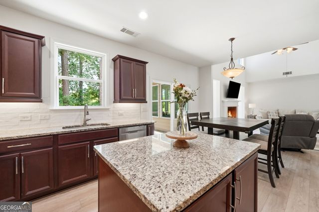 111 Bevington Lane, Woodstock, GA 30188