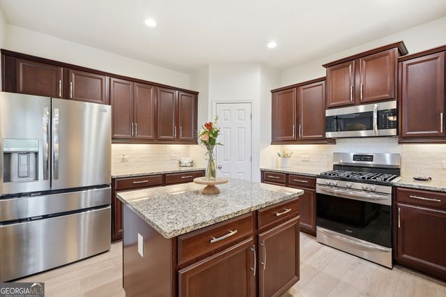 111 Bevington Lane, Woodstock, GA 30188