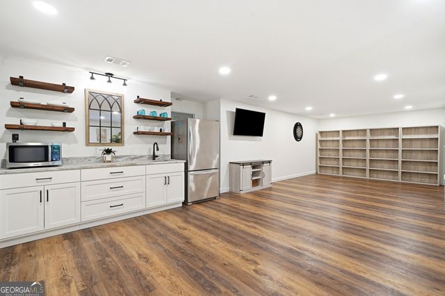 111 Bevington Lane, Woodstock, GA 30188