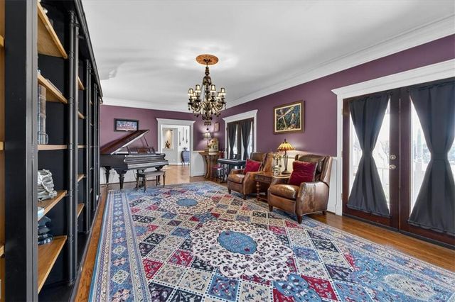 15401 Antioch Road, Overland Park, KS 66221