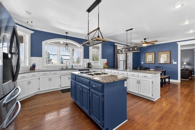 15401 Antioch Road, Overland Park, KS 66221