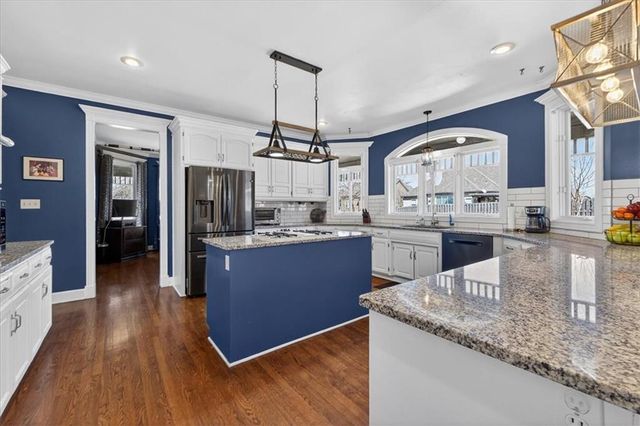 15401 Antioch Road, Overland Park, KS 66221