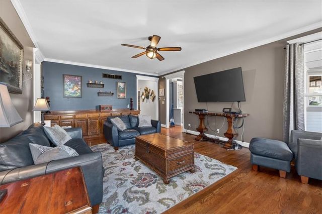 15401 Antioch Road, Overland Park, KS 66221