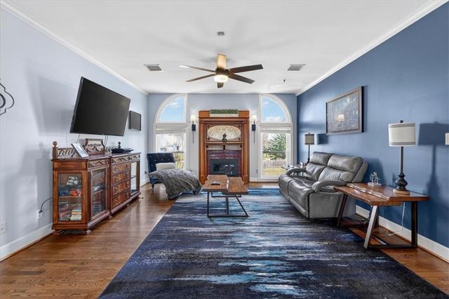 15401 Antioch Road, Overland Park, KS 66221