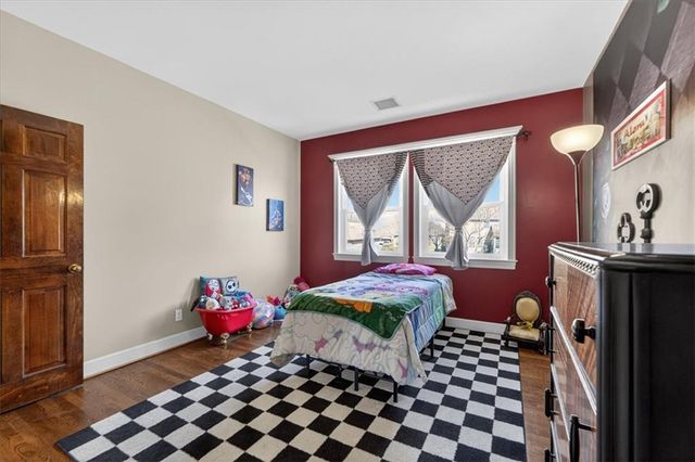 15401 Antioch Road, Overland Park, KS 66221