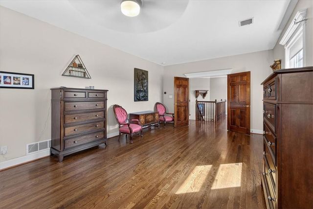 15401 Antioch Road, Overland Park, KS 66221