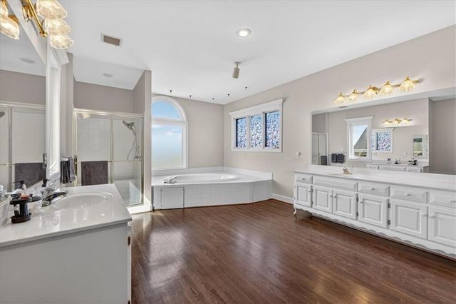 15401 Antioch Road, Overland Park, KS 66221