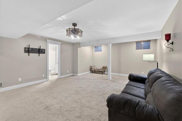 15401 Antioch Road, Overland Park, KS 66221