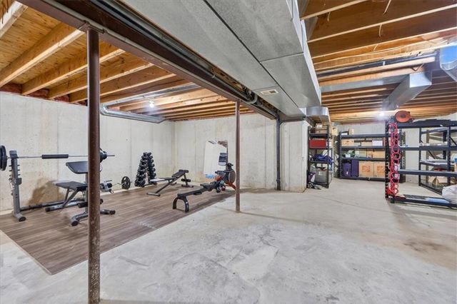 15401 Antioch Road, Overland Park, KS 66221