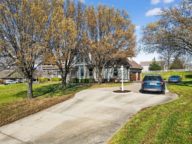 15401 Antioch Road, Overland Park, KS 66221