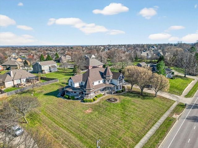 15401 Antioch Road, Overland Park, KS 66221