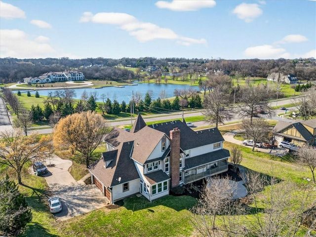 15401 Antioch Road, Overland Park, KS 66221