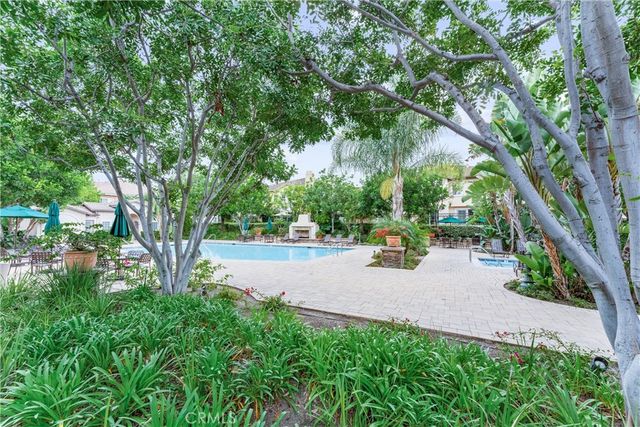 84 Agostino, Irvine, CA 92614
