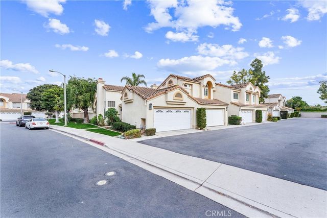 84 Agostino, Irvine, CA 92614