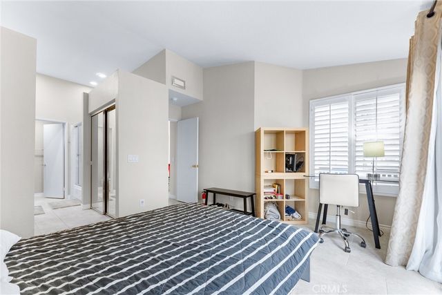 84 Agostino, Irvine, CA 92614