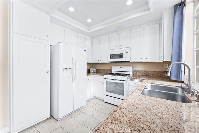 84 Agostino, Irvine, CA 92614