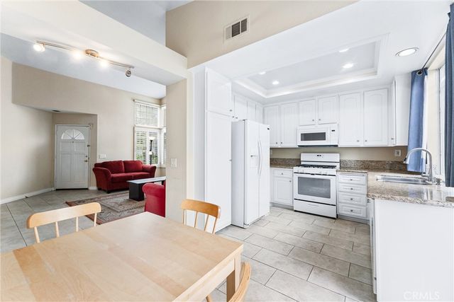 84 Agostino, Irvine, CA 92614