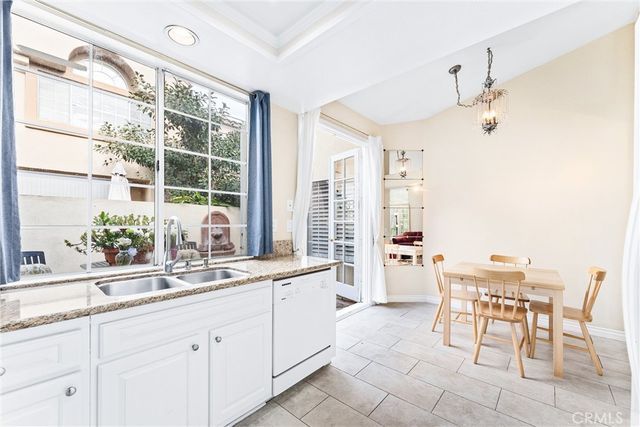 84 Agostino, Irvine, CA 92614