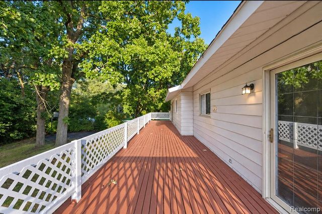 4417 Greenbrook Lane, Flint, MI 48507