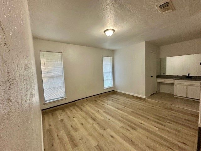 2601 Pebblebrook Street, Arlington, TX 76014