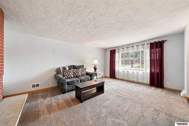 4310 Mohawk Street, Lincoln, NE 68510