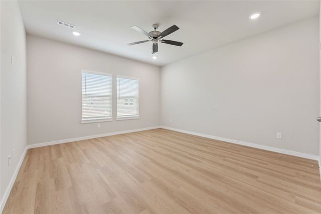 2400 Longfellow Drive, Bentonville, AR 72713