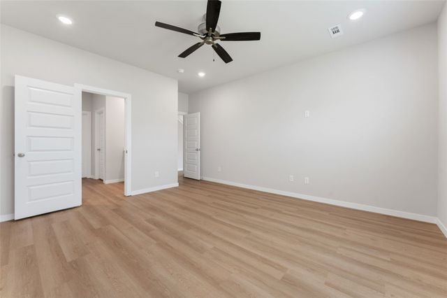 2400 Longfellow Drive, Bentonville, AR 72713