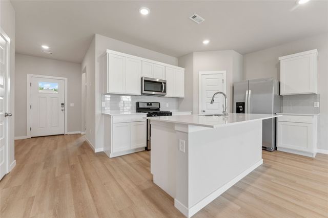 2400 Longfellow Drive, Bentonville, AR 72713