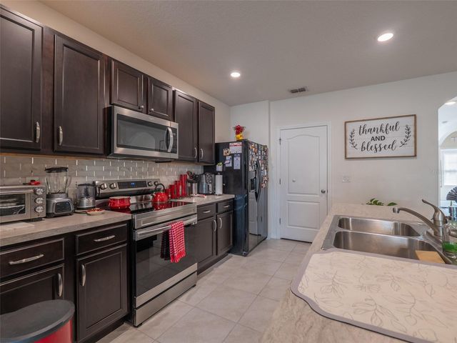 988 CHANLER DRIVE, Haines City, FL 33844