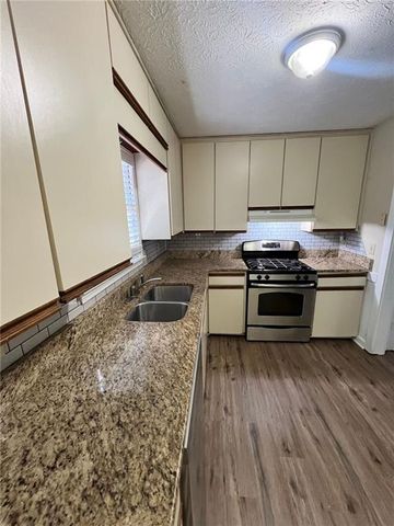 1961 Pine Drive, Snellville, GA 30078