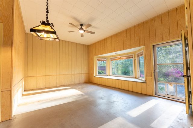 139 Todds Creek Road, Central, SC 29630