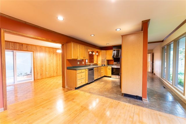 139 Todds Creek Road, Central, SC 29630